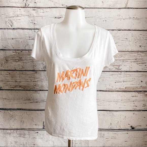 Express “Martini Mondays” t-shirt - Picture 1 of 4